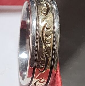 10k gold/ sterling silver Two-Tone Unisex Ring Size 8.25.